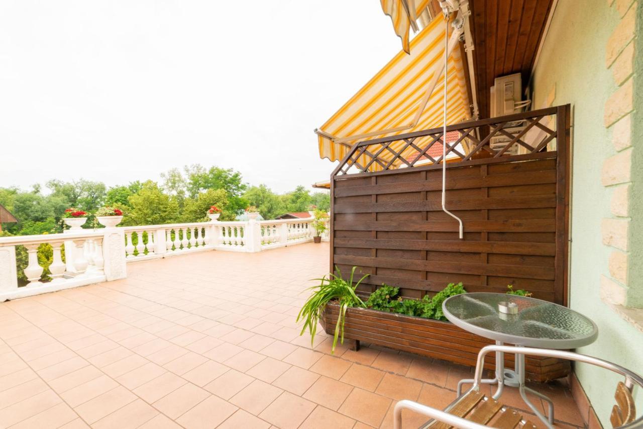 Le Rose Hotel Budapest Extérieur photo