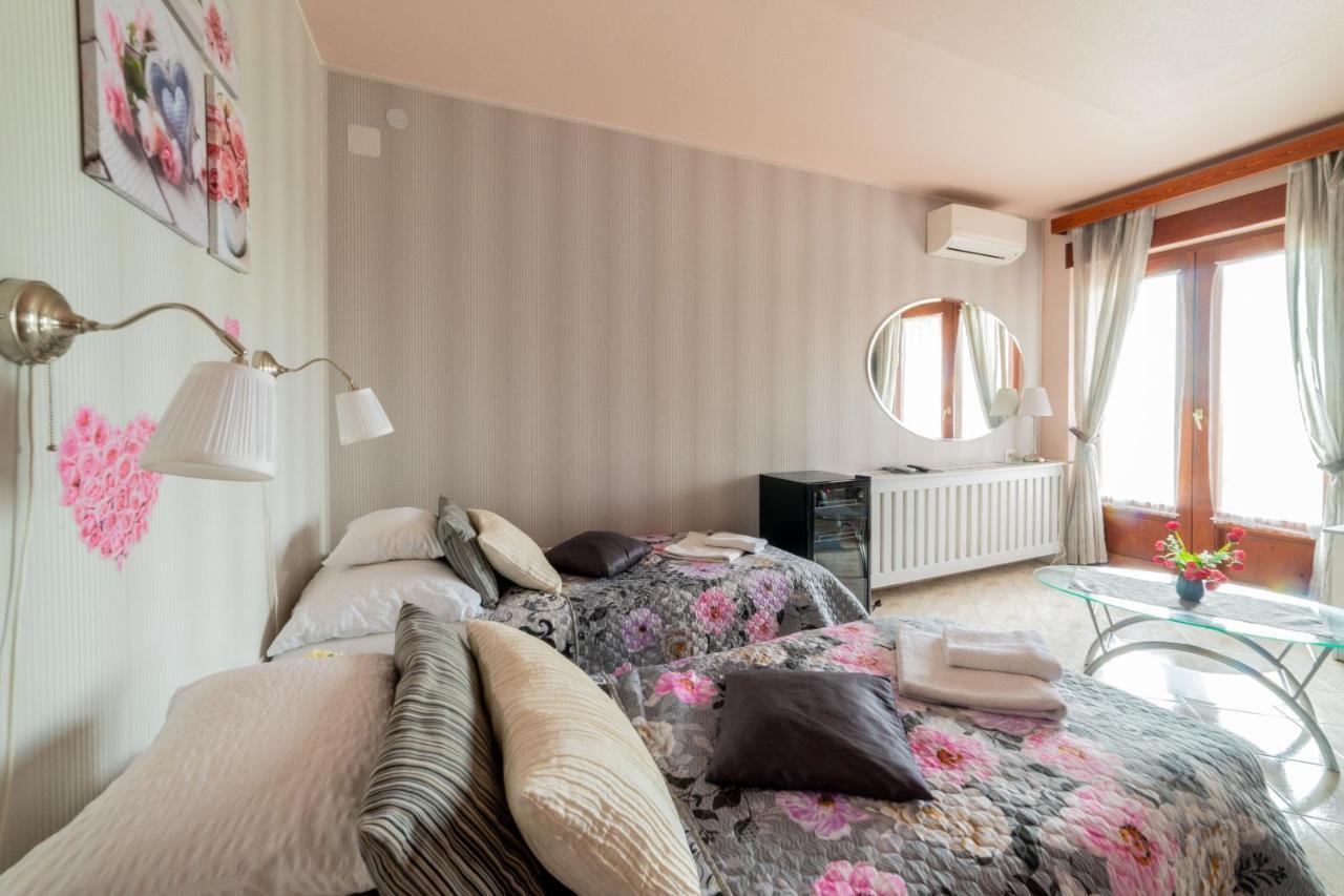 Le Rose Hotel Budapest Extérieur photo