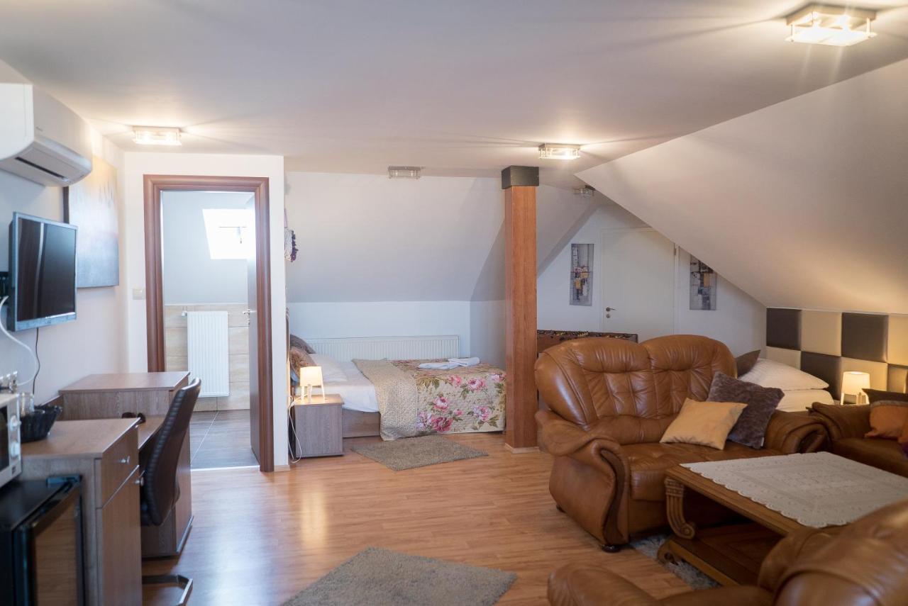 Le Rose Hotel Budapest Extérieur photo
