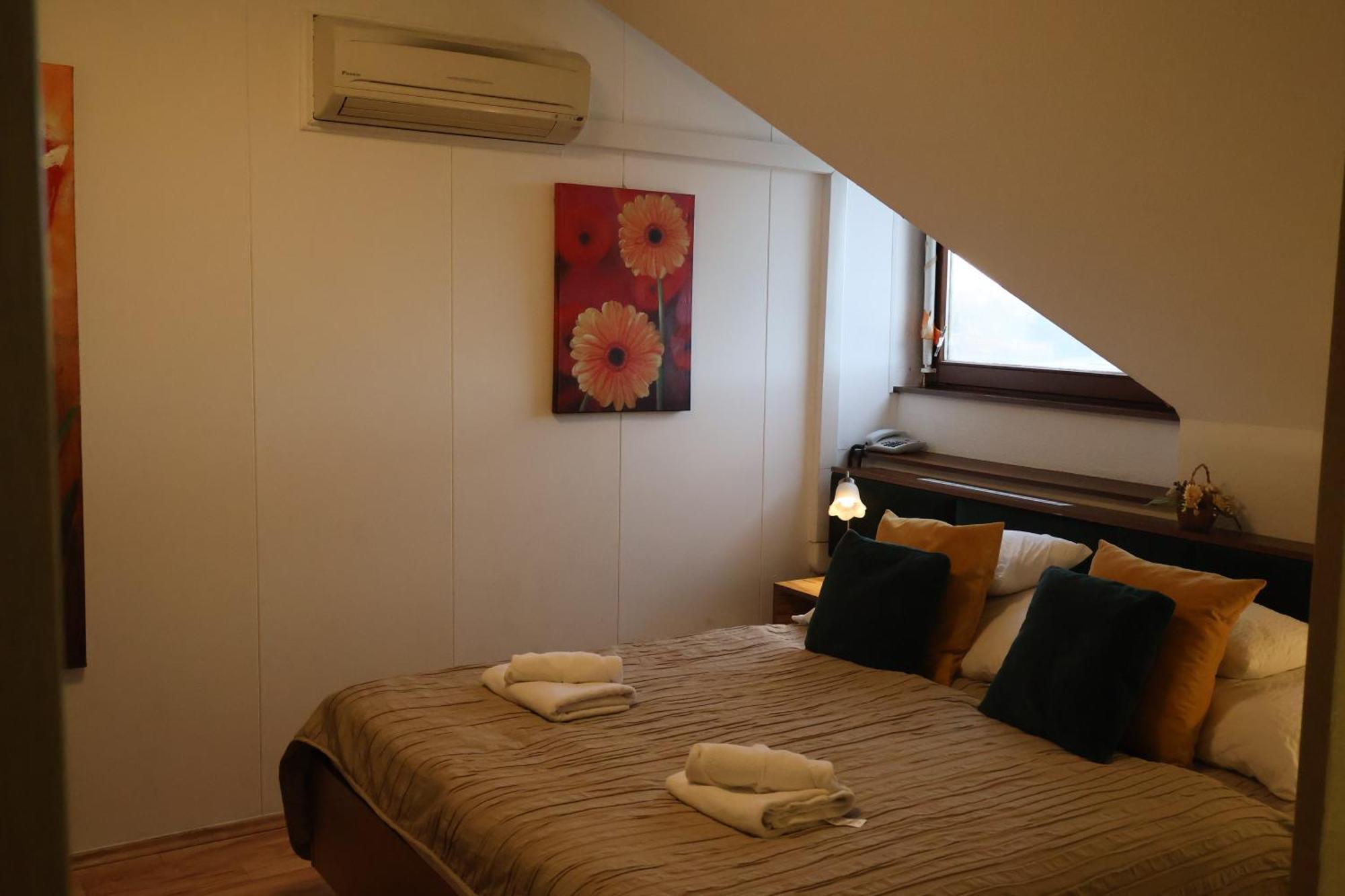 Le Rose Hotel Budapest Extérieur photo