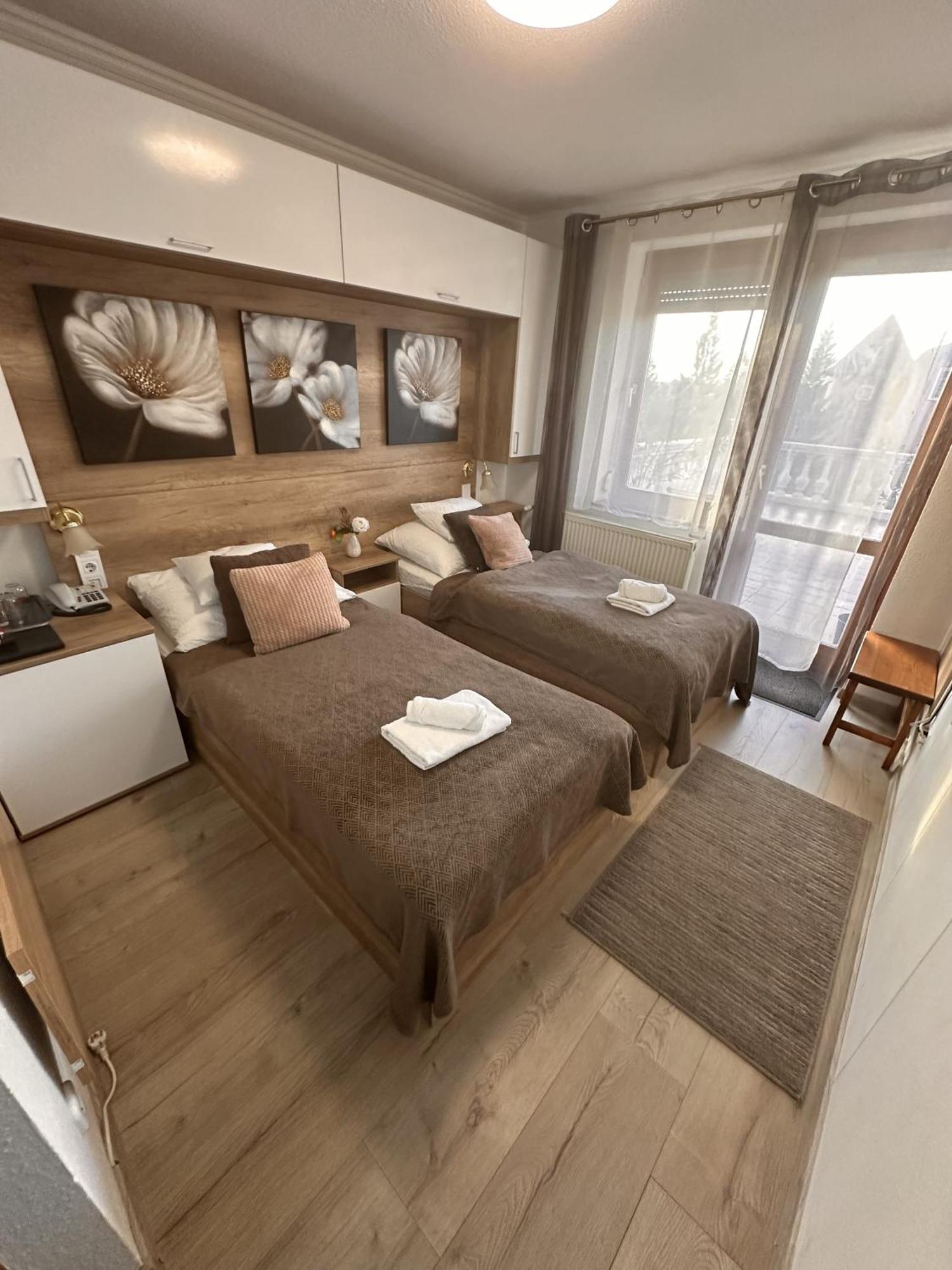 Le Rose Hotel Budapest Extérieur photo