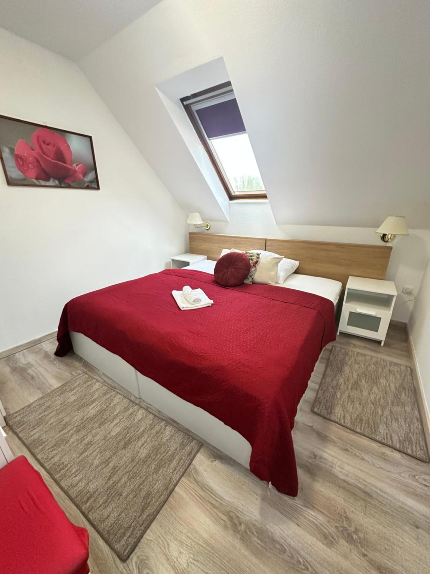 Le Rose Hotel Budapest Extérieur photo